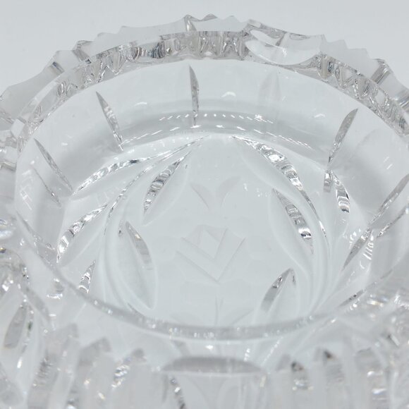 Men's Crystal Glass Cut Circular Cigar Ashtray Decor - Picture 4 of 8